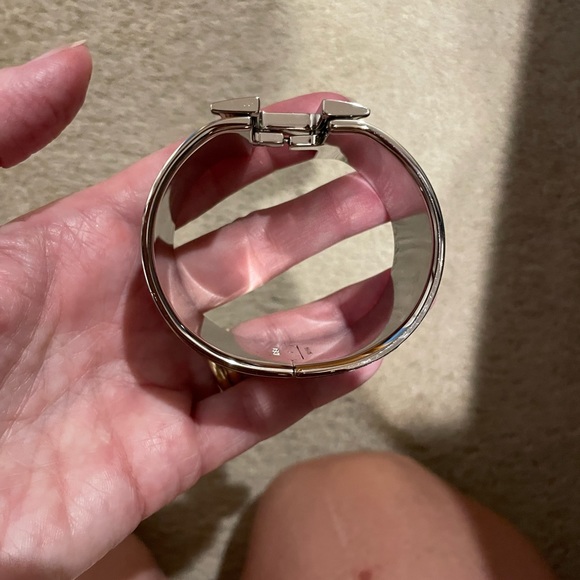 Click clack Hermes large I am a size six I think a T something I can look 👍 - Picture 2 of 10